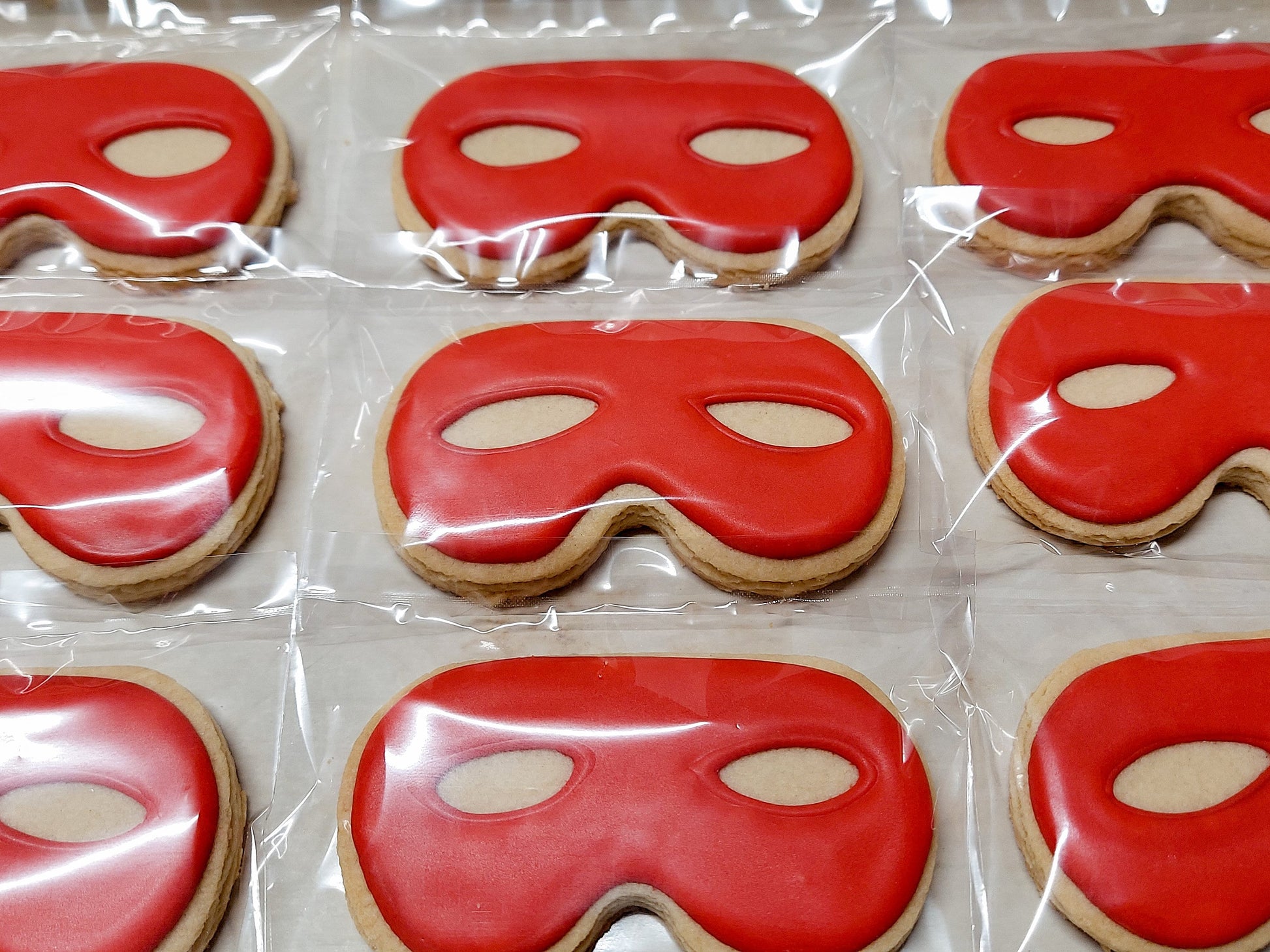 Superhero Mask Cookies (1 dozen)