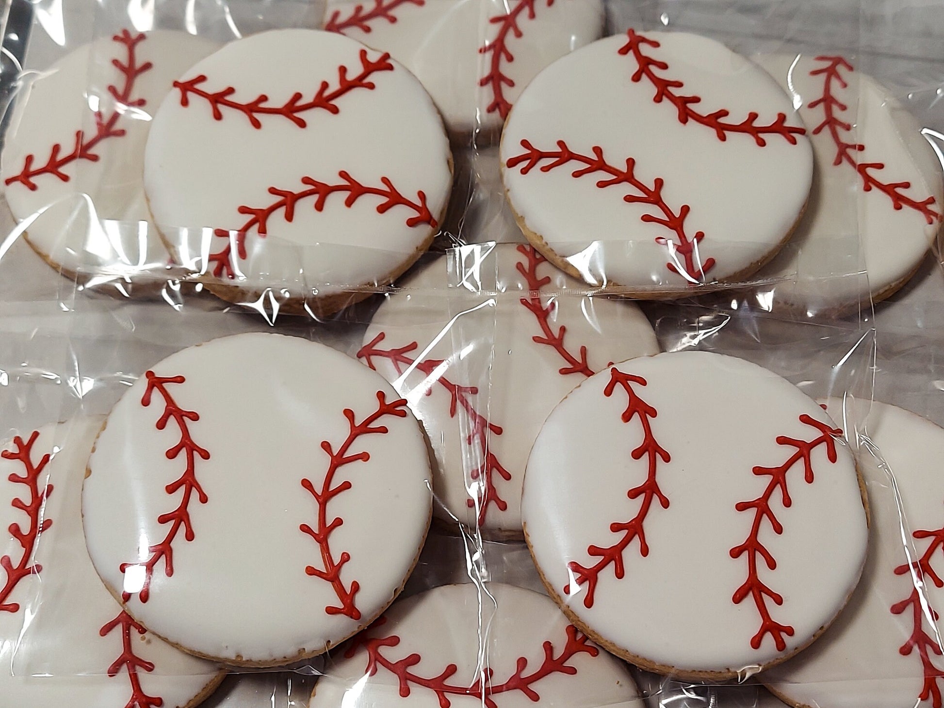Baseball / Softball Cookies (1 dozen)